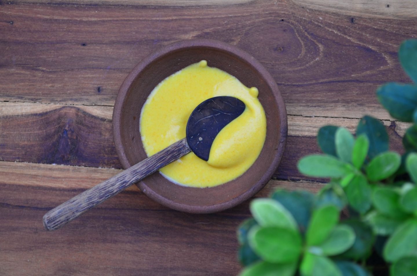 painful cracked heels remedy