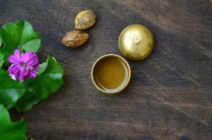 5 Top Benefits Of Kadukkai Powder For Skin, Hair & Health! - Wildturmeric