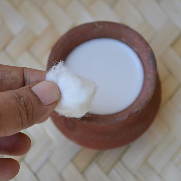 coconut milk makeup remover