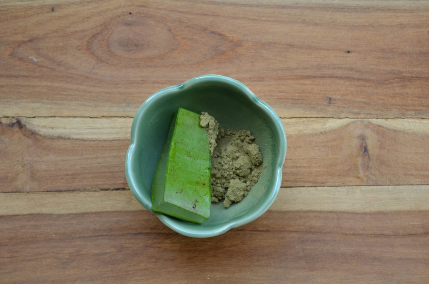 bhringraj powder hair benefits
